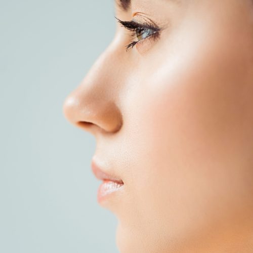 profile-of-young-woman-with-shiny-lips-highlighte
